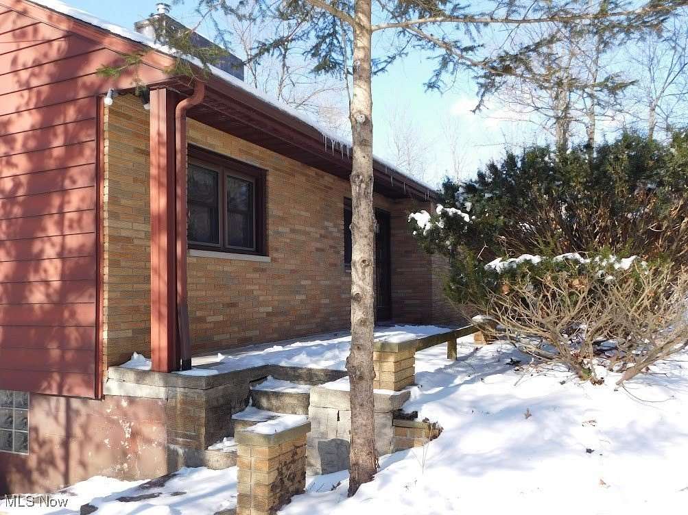 3.7 Acres of Residential Land with Home for Sale in Hinckley, Ohio