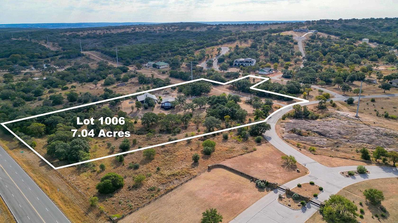7 Acres of Land with Home for Sale in Buchanan Dam, Texas