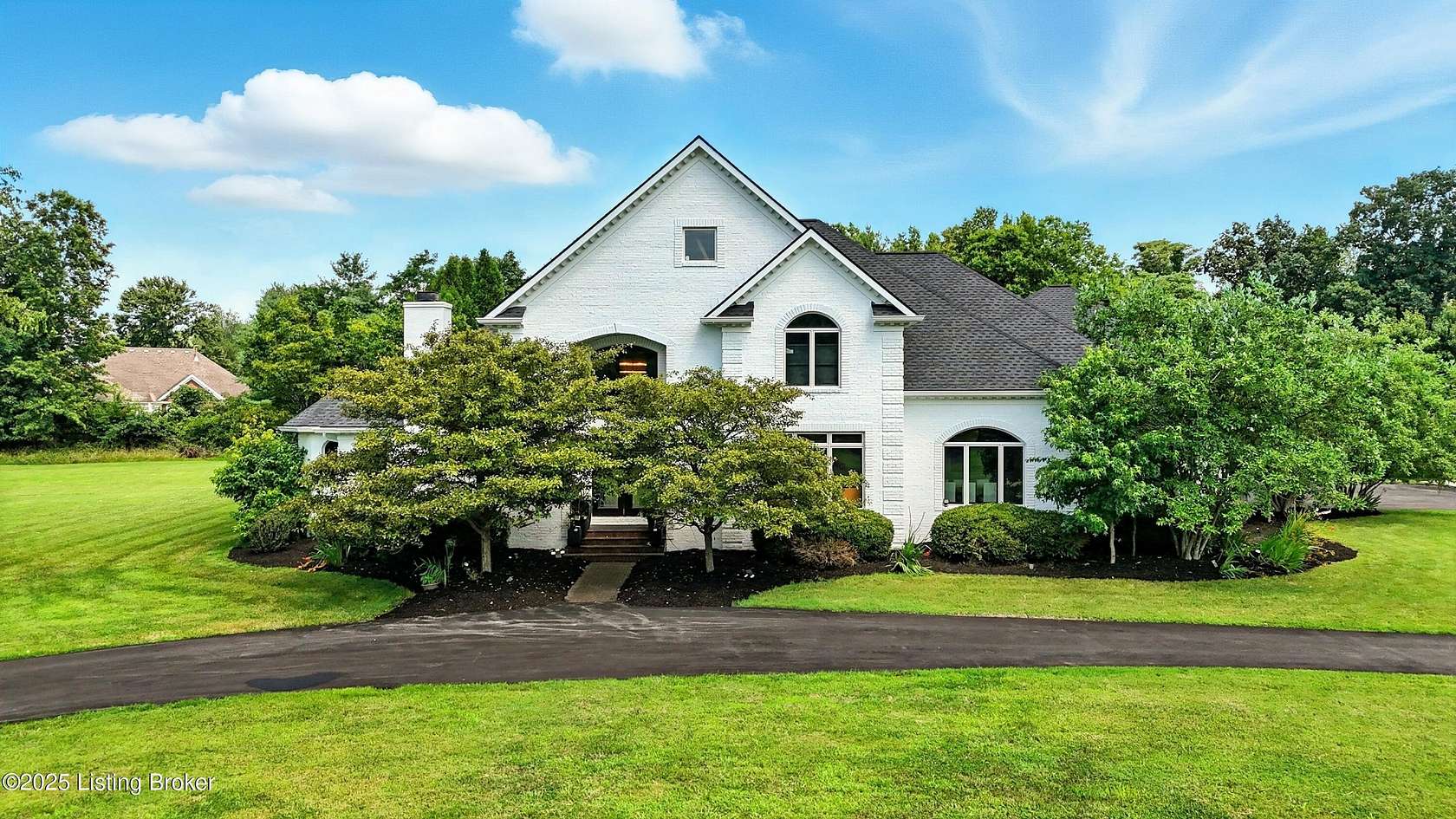 5.26 Acres of Residential Land with Home for Sale in Louisville, Kentucky