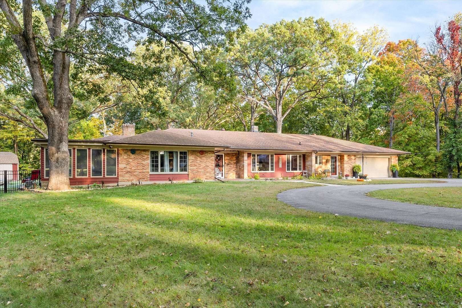 2.5 Acres of Residential Land with Home for Sale in Streator, Illinois