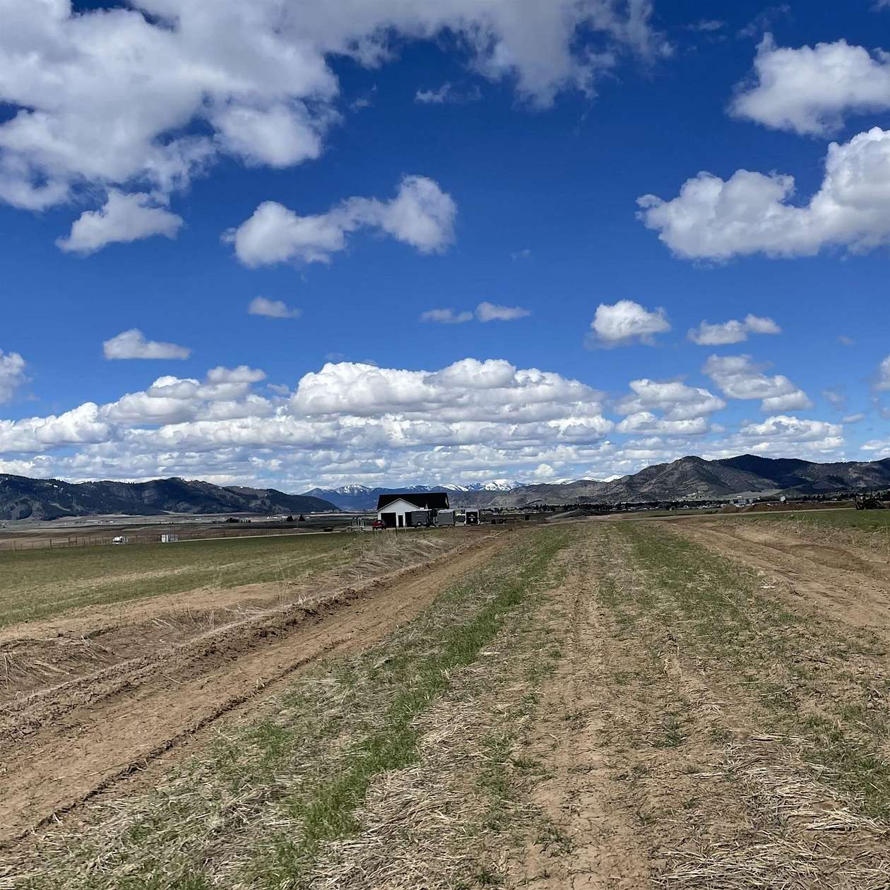 5 Acres of Residential Land for Sale in Soda Springs, Idaho