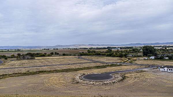 1.32 Acres of Residential Land for Sale in Blackfoot, Idaho
