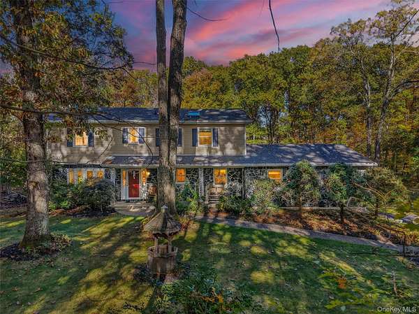 2.45 Acres of Residential Land with Home for Sale in Hopewell Junction, New York