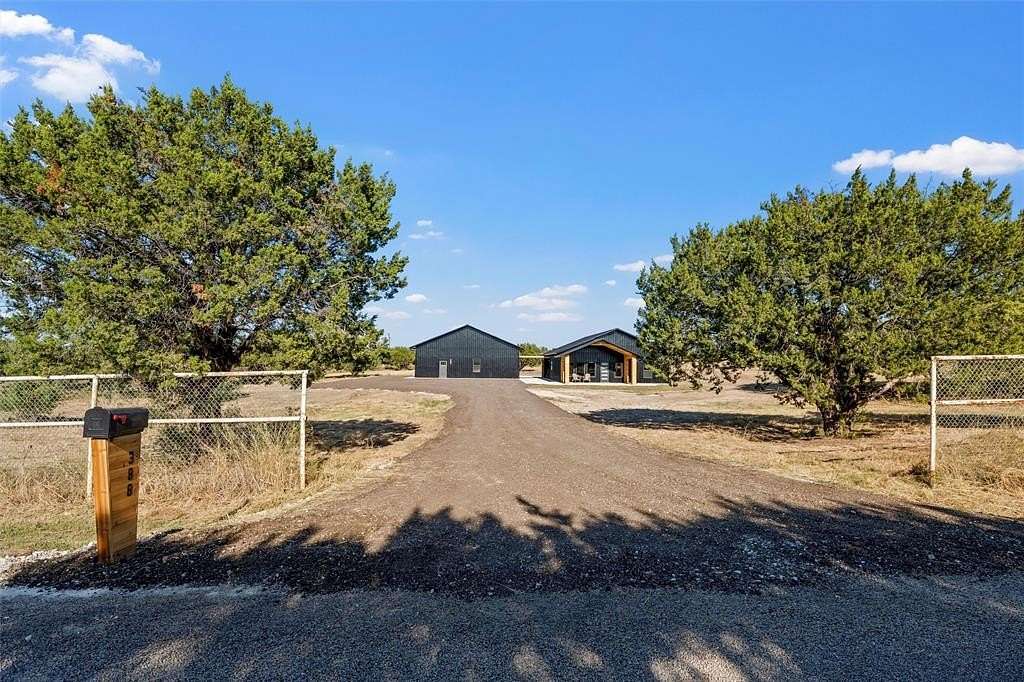 3 Acres of Residential Land with Home for Sale in Waco, Texas