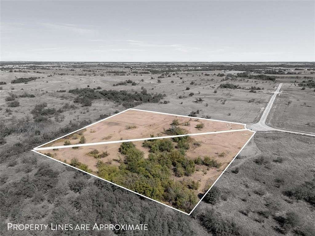5 Acres of Residential Land for Sale in Itasca, Texas