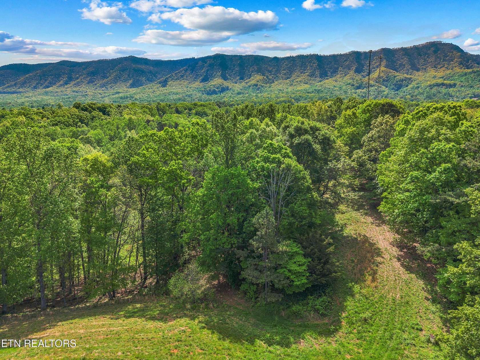 28 Acres of Recreational Land for Sale in Dandridge, Tennessee