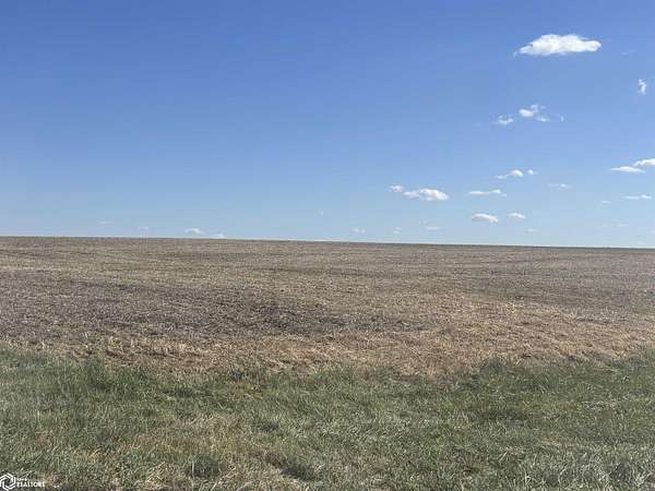 35 Acres of Agricultural Land for Sale in Bonaparte, Iowa