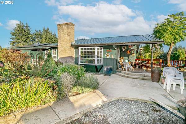 2 Acres of Residential Land with Home for Sale in Estacada, Oregon