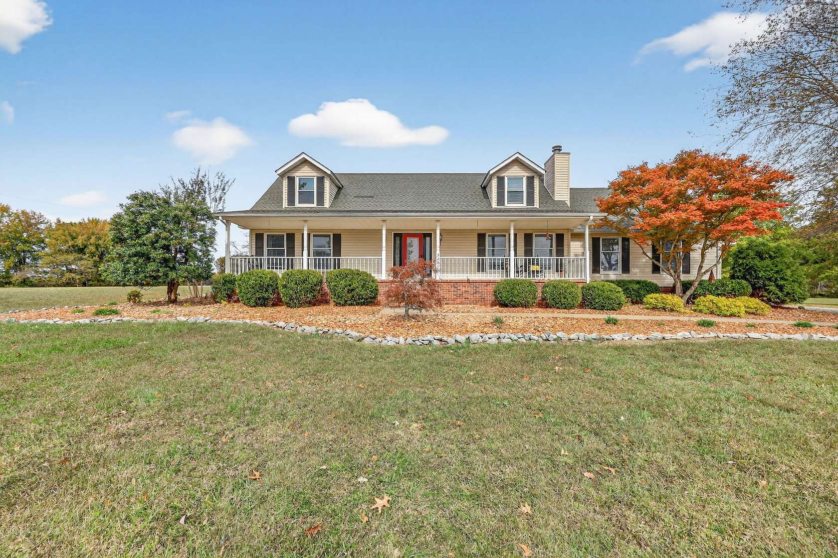 5 Acres of Residential Land with Home for Sale in Cedar Hill, Tennessee