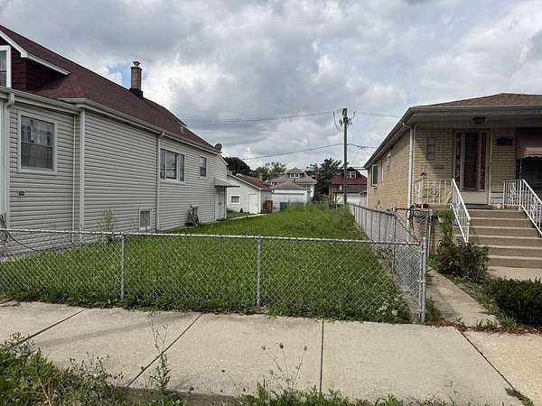 0.07 Acres of Residential Land for Sale in Chicago, Illinois