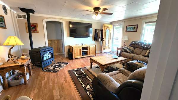 5.26 Acres of Land with Home for Sale in Redmond, Oregon