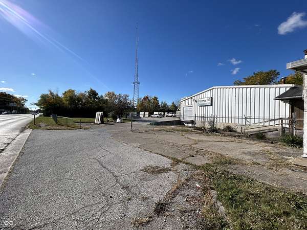 3 Acres of Improved Commercial Land for Sale in Indianapolis, Indiana