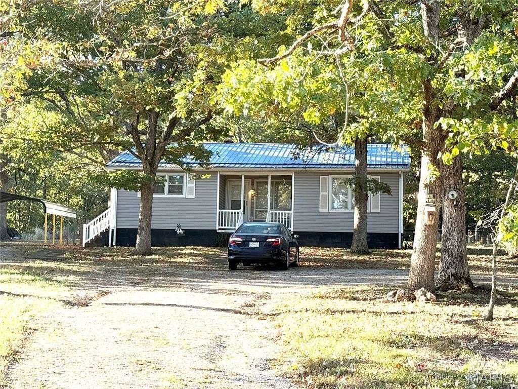 6 Acres of Residential Land with Home for Sale in Bismarck, Missouri