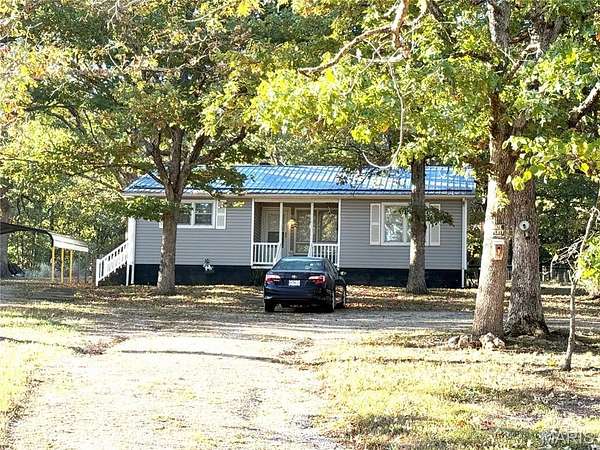 6 Acres of Residential Land with Home for Sale in Bismarck, Missouri