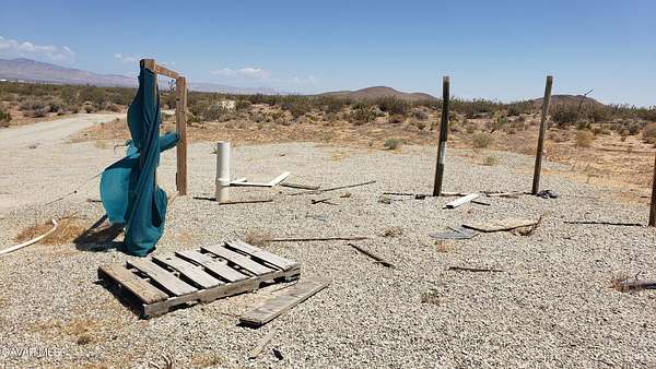 5.12 Acres of Land for Sale in Mojave, California
