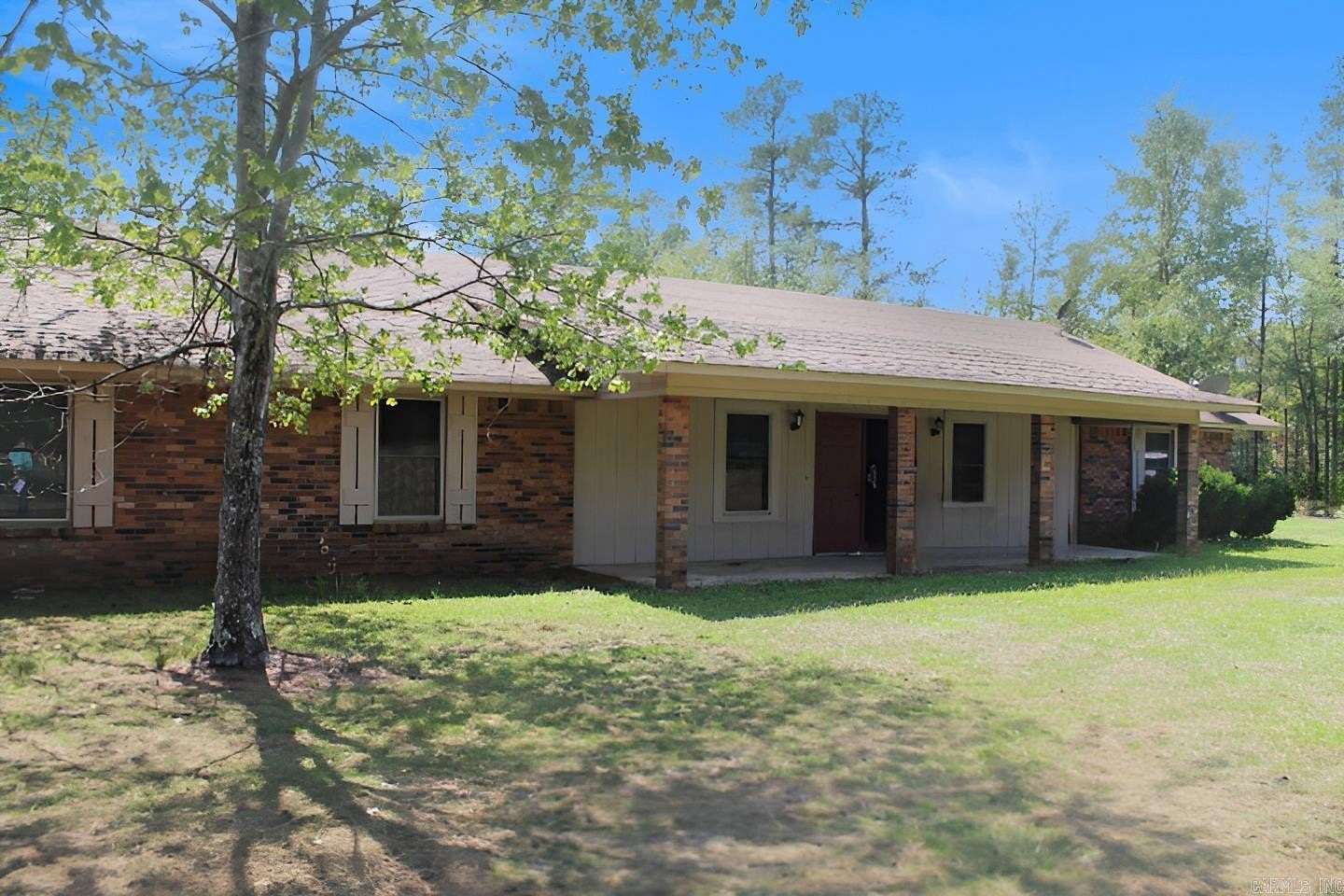 4.9 Acres of Land with Home for Sale in Pine Bluff, Arkansas