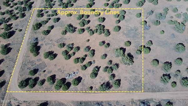 2.55 Acres of Land for Sale in Taylor, Arizona