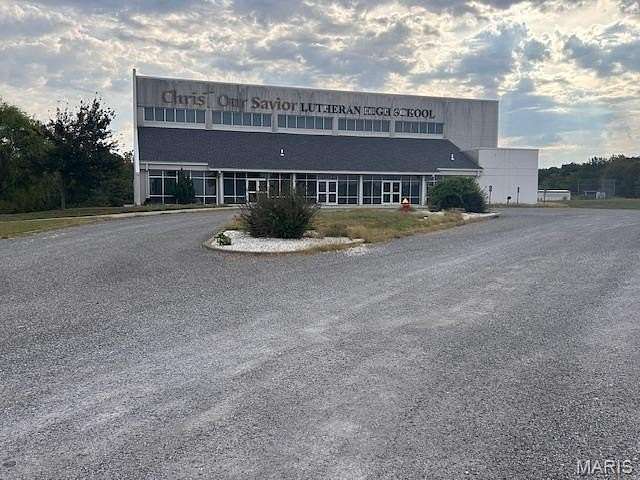 24.4 Acres of Improved Commercial Land for Sale in Evansville, Illinois