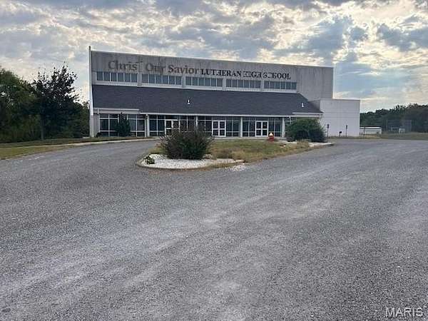 24.4 Acres of Improved Commercial Land for Sale in Evansville, Illinois