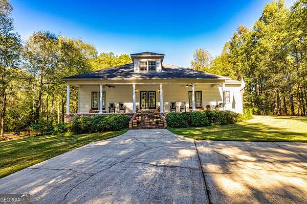 29.4 Acres of Land with Home for Sale in Newnan, Georgia