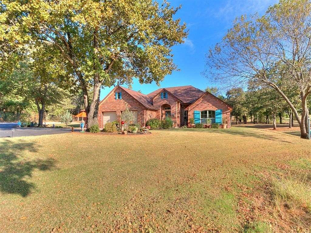 5.39 Acres of Residential Land with Home for Sale in Norman, Oklahoma
