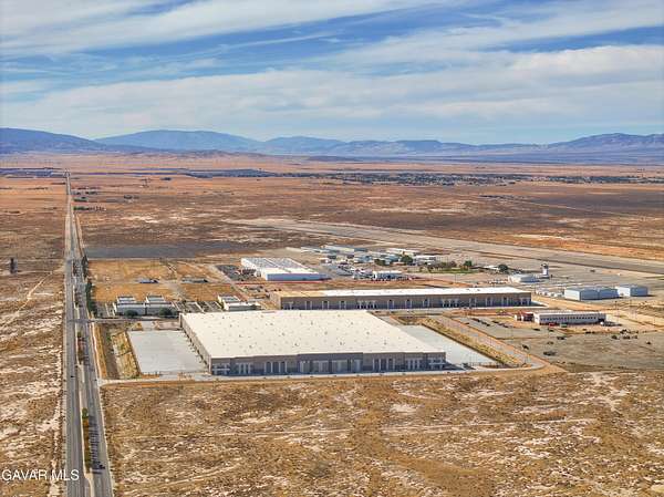 4 Acres of Commercial Land for Sale in Lancaster, California