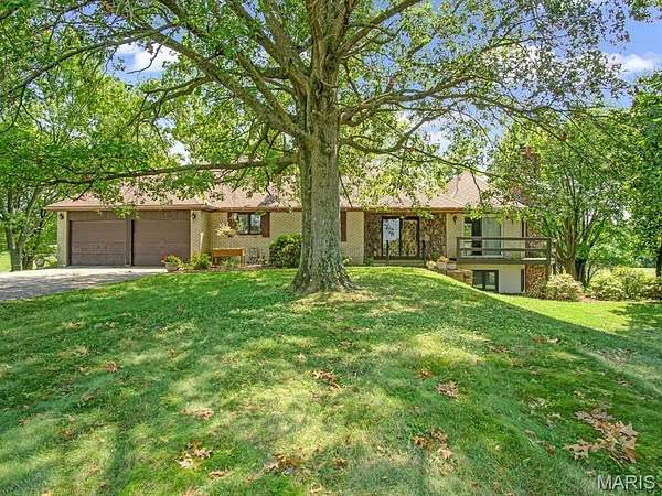 7.5 Acres of Land with Home for Sale in Glen Carbon, Illinois