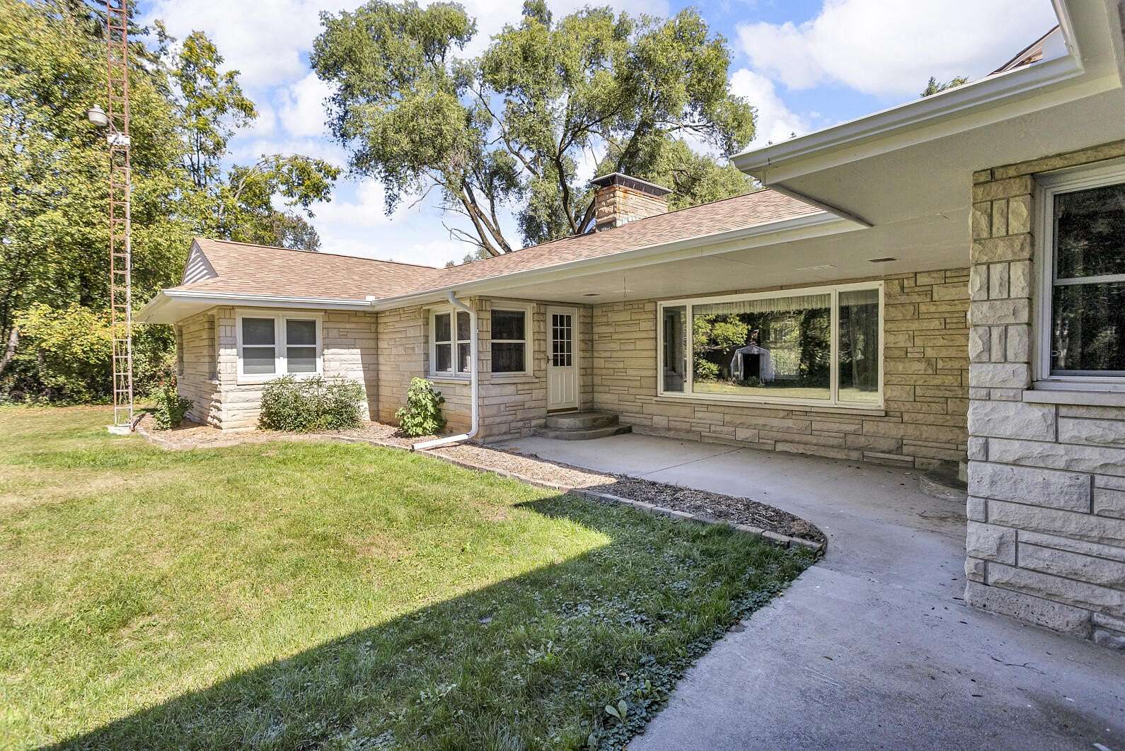 2.1 Acres of Residential Land with Home for Sale in Jackson, Michigan