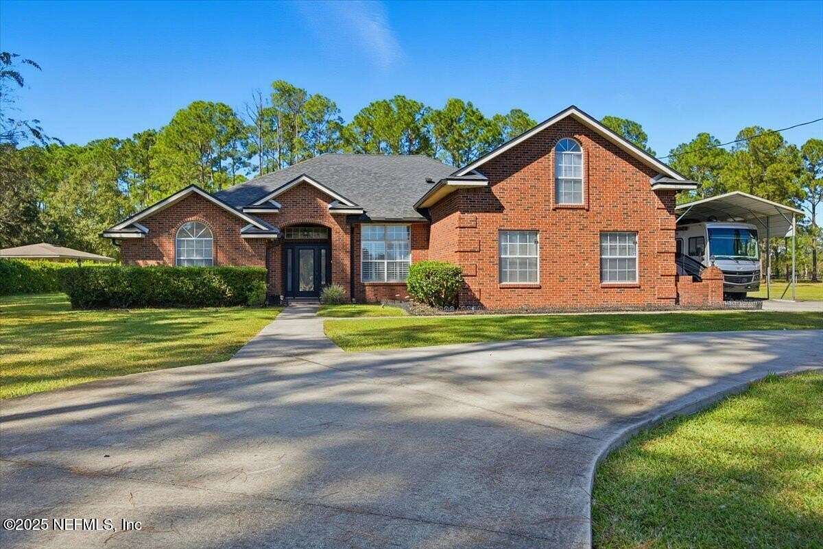 1.55 Acres of Residential Land with Home for Sale in Jacksonville, Florida