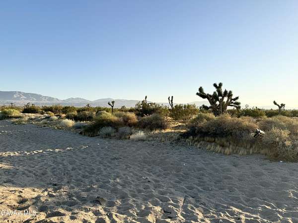 3 Acres of Residential Land for Sale in Littlerock, California