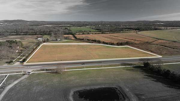 12.1 Acres of Commercial Land for Sale in Shelbyville, Tennessee