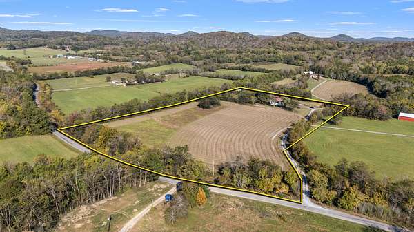13.3 Acres of Land for Auction in Auburntown, Tennessee