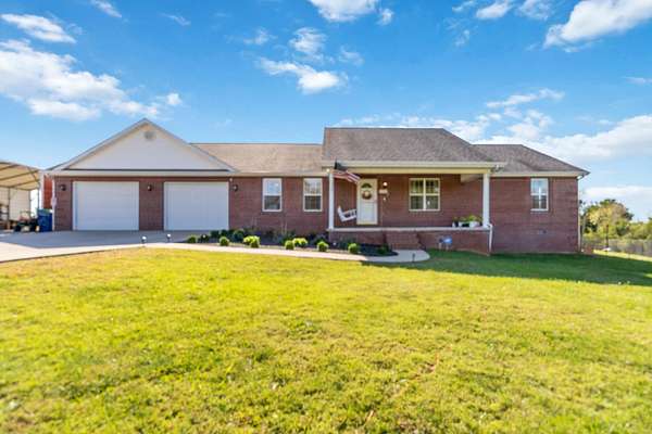 2.13 Acres of Residential Land with Home for Sale in Bronston, Kentucky