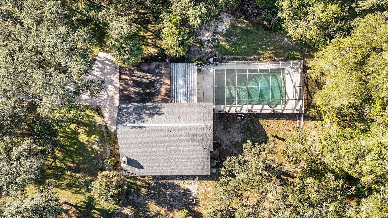 1.53 Acres of Residential Land with Home for Sale in Ocala, Florida