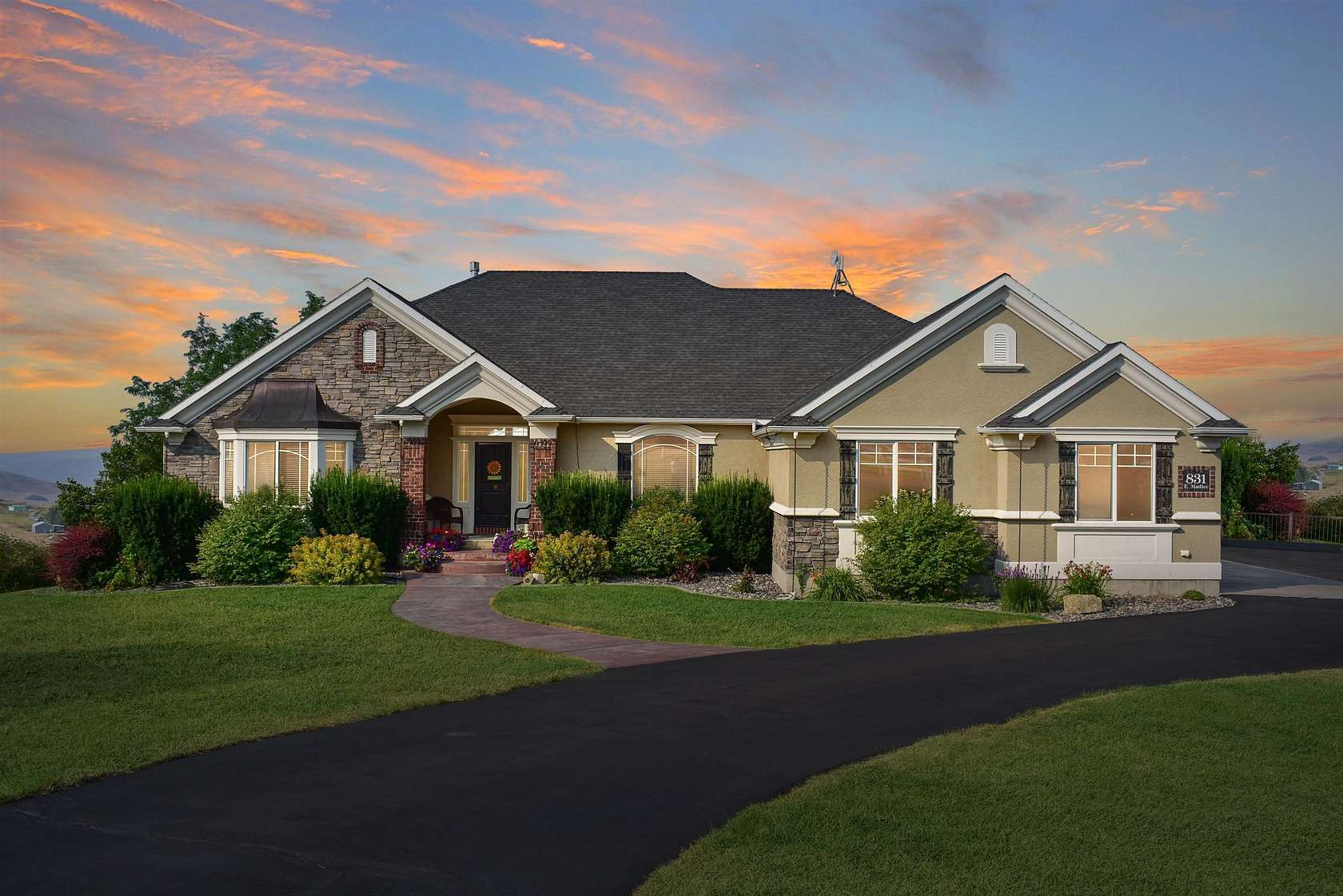 2.32 Acres of Residential Land with Home for Sale in Inkom, Idaho