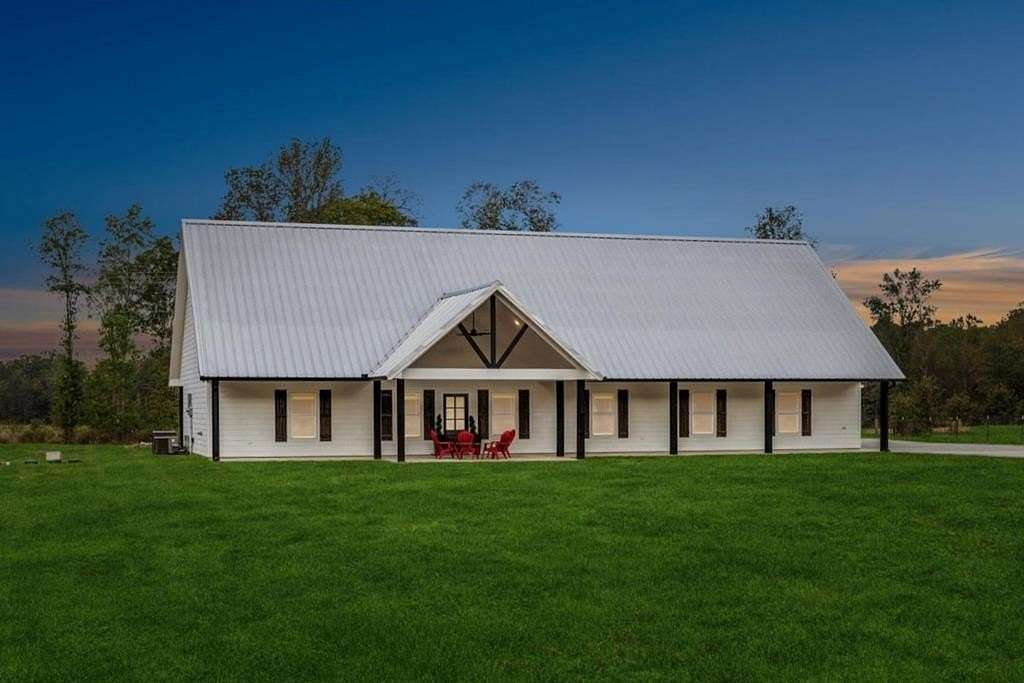 3.22 Acres of Residential Land with Home for Sale in Huntington, Texas