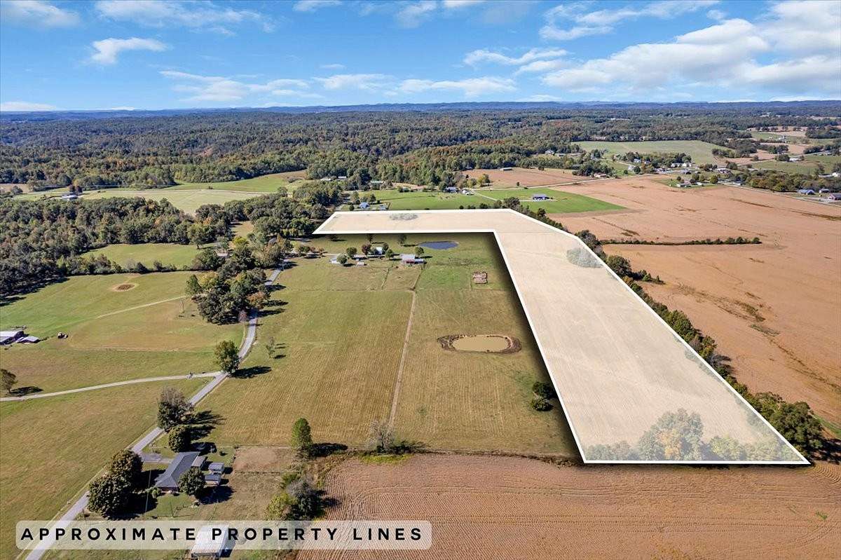 16.2 Acres of Agricultural Land for Sale in Manchester, Tennessee