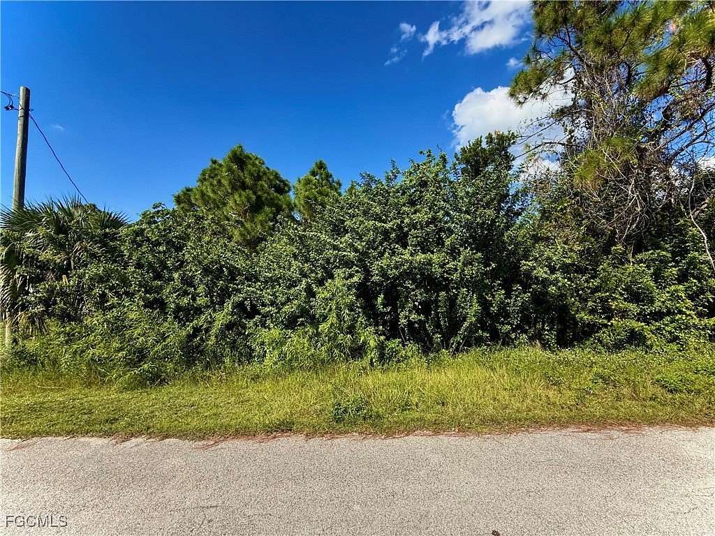 0.25 Acres of Residential Land for Sale in Lehigh Acres, Florida