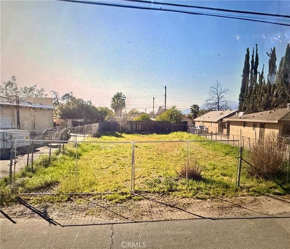 0.1 Acres of Land for Sale in San Bernardino, California
