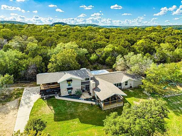 2.15 Acres of Residential Land with Home for Sale in Kerrville, Texas