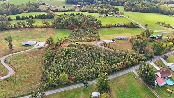 4 Acres of Residential Land for Sale in Dandridge, Tennessee