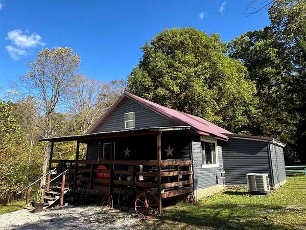 1.59 Acres of Residential Land with Home for Sale in Owensburg, Indiana