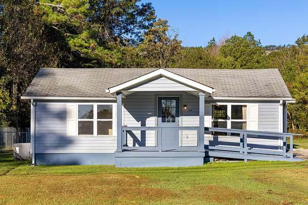 0.25 Acres of Residential Land with Home for Sale in Flintstone, Georgia