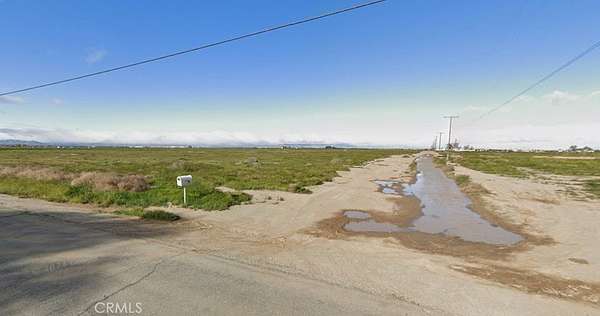 5 Acres of Land for Sale in Lancaster, California