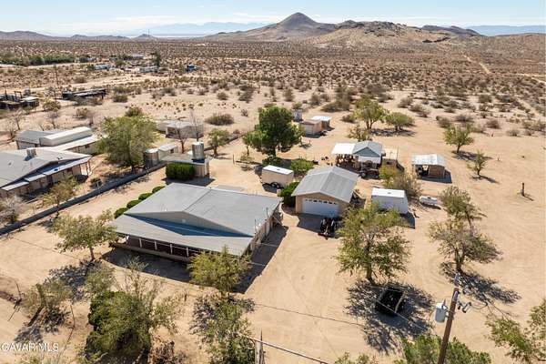 3.82 Acres of Residential Land with Home for Sale in Rosamond, California