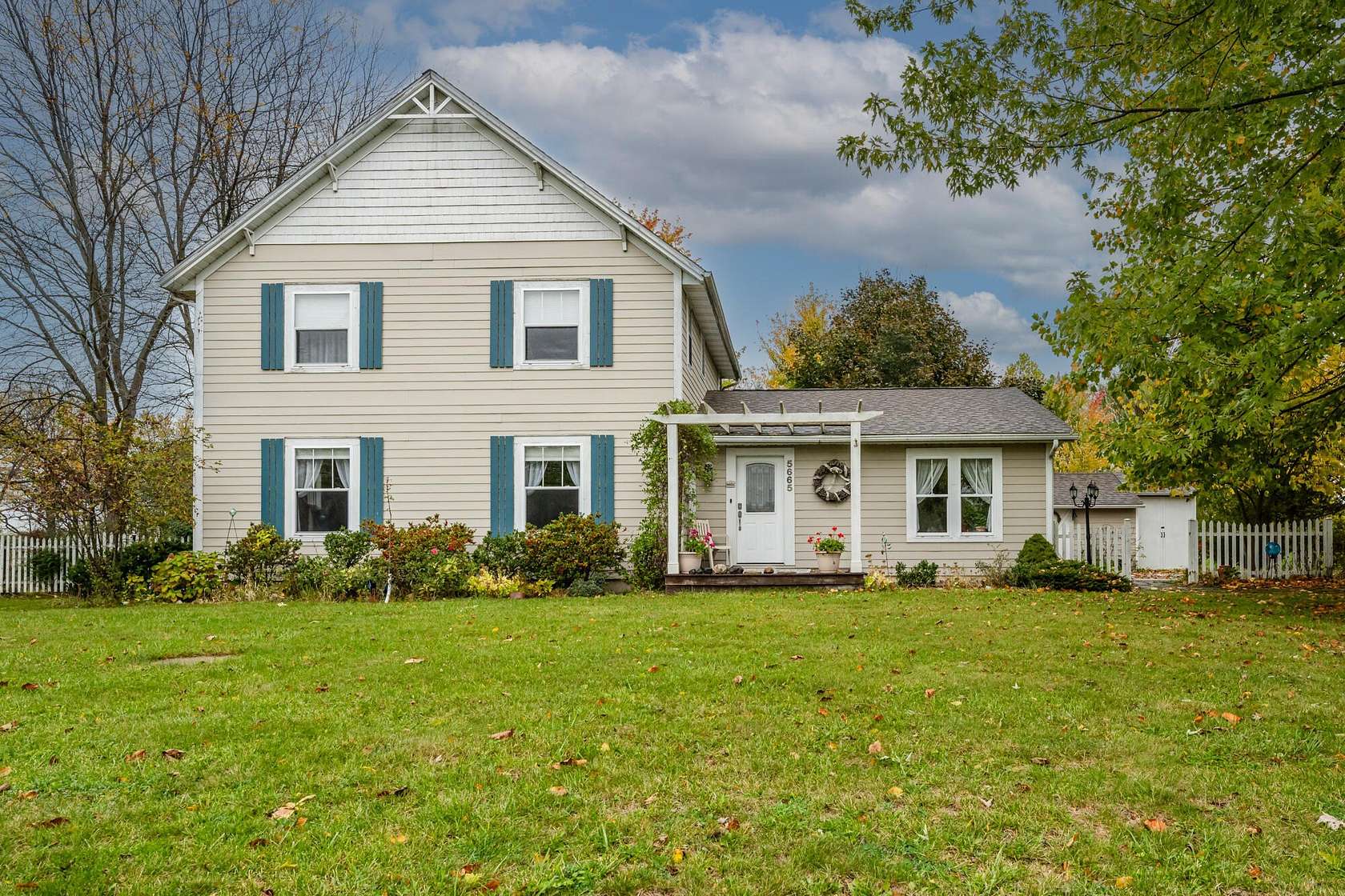 10 Acres of Recreational Land with Home for Sale in Three Oaks, Michigan