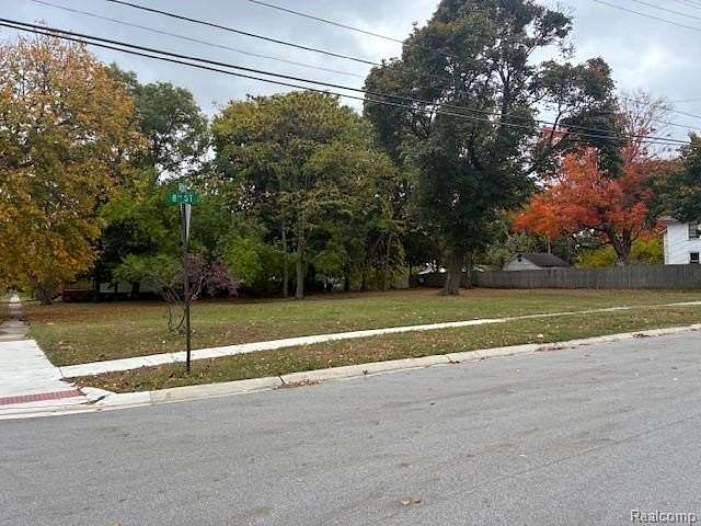 0.33 Acres of Residential Land for Sale in Port Huron, Michigan