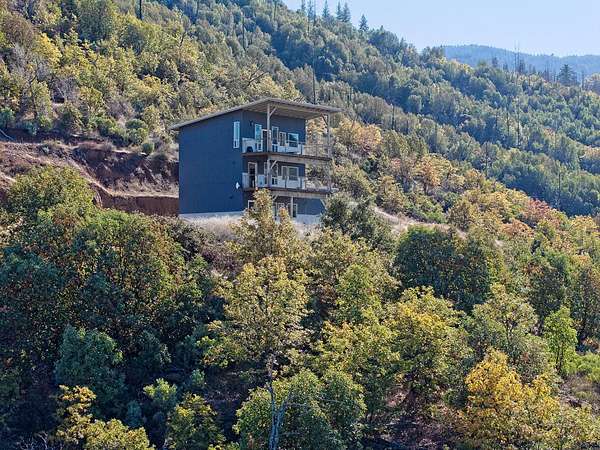 28.2 Acres of Agricultural Land with Home for Sale in Ashland, Oregon