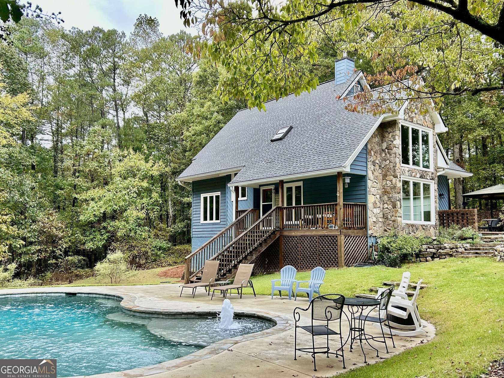 6.35 Acres of Residential Land with Home for Sale in Loganville, Georgia