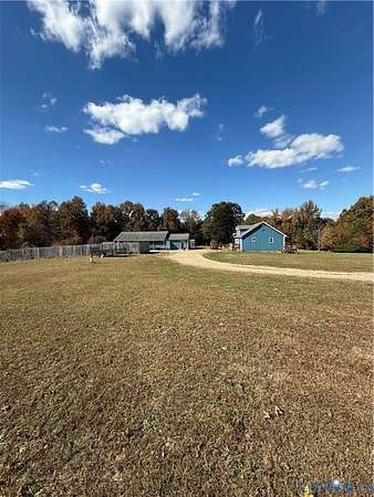 5.5 Acres of Residential Land with Home for Sale in Cartersville, Virginia